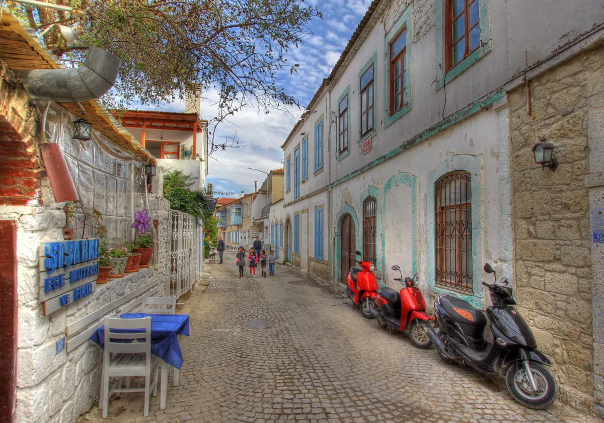 Budget-Friendly and Public Beach Options in Alaçatı