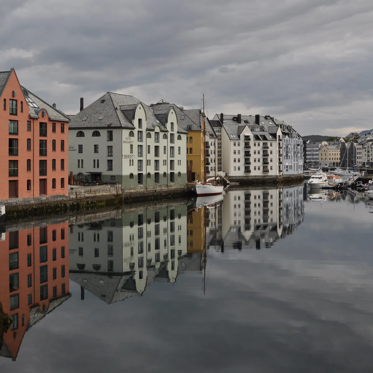 Discover Ålesund Architectural Workshops & Courses