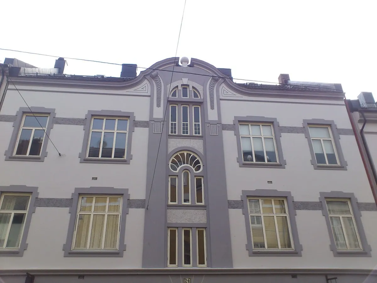 Uncovering Ålesund Art Nouveau Facades: A Detailed Guide
