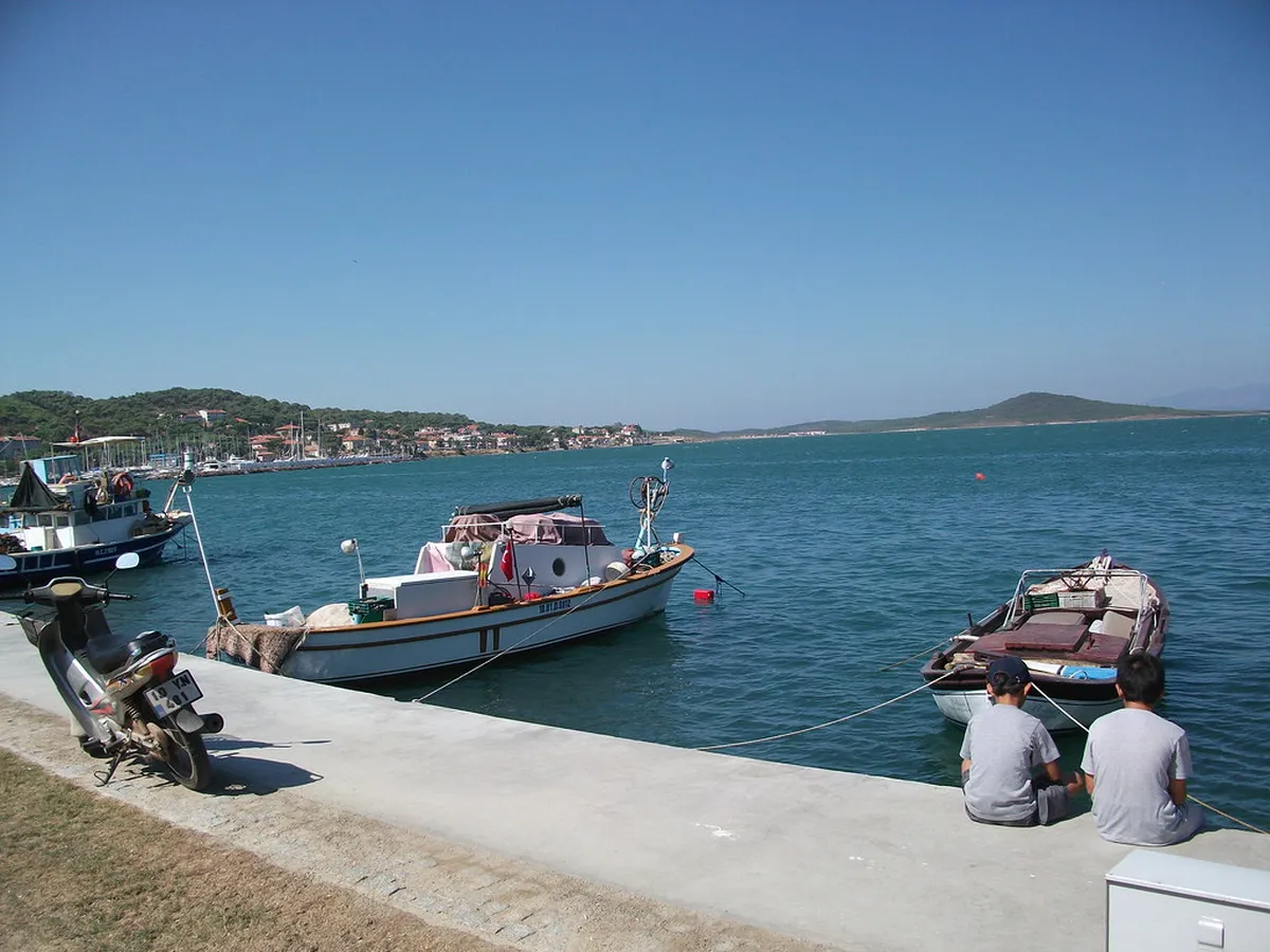 Ayvalık Walking Tour Map: Explore Historic Streets