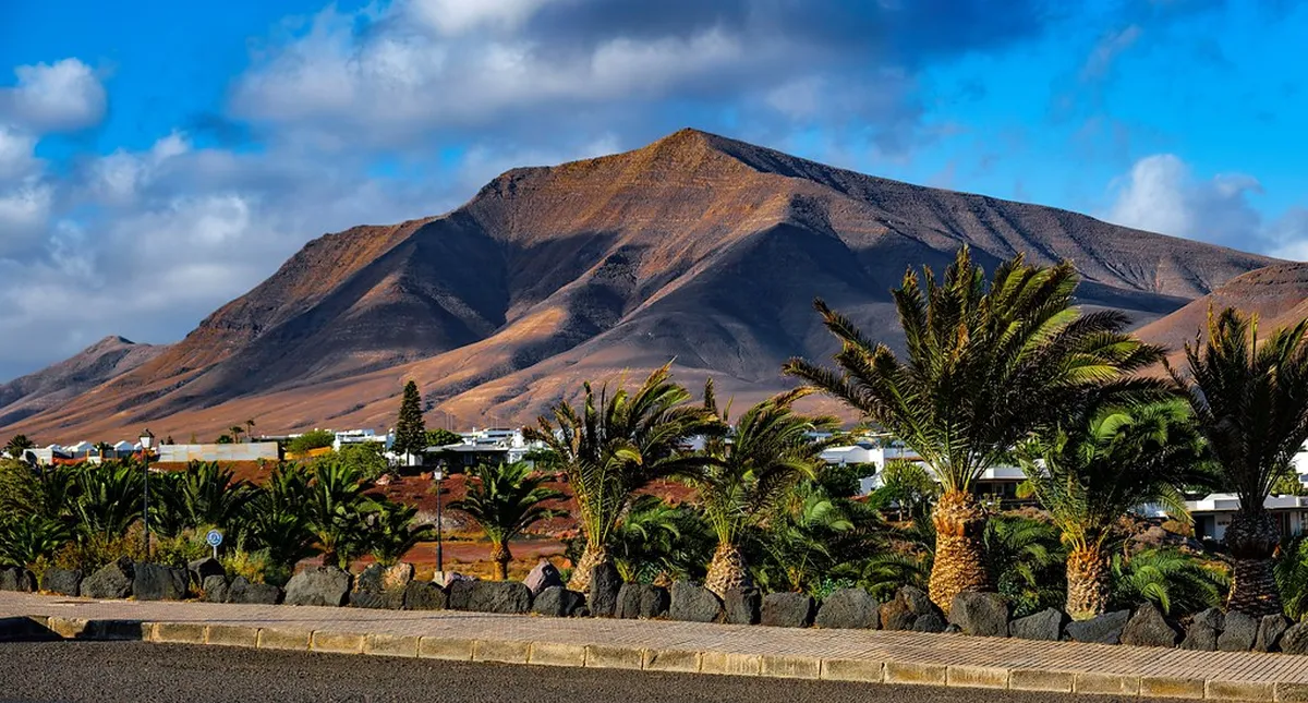 Best Time to Visit Arrecife in 2025: Your Ultimate Guide