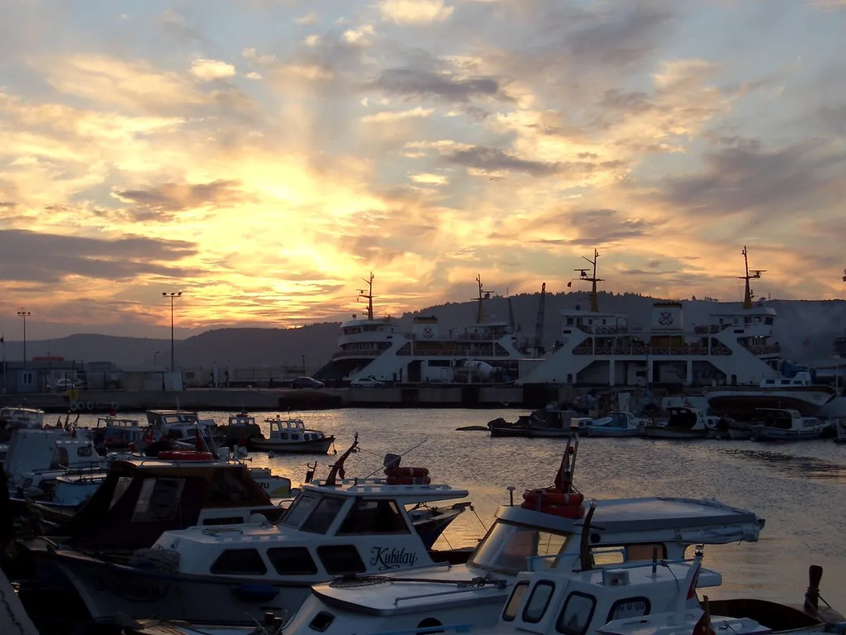Best Çanakkale Souvenir Shopping in 2025: Top Gifts