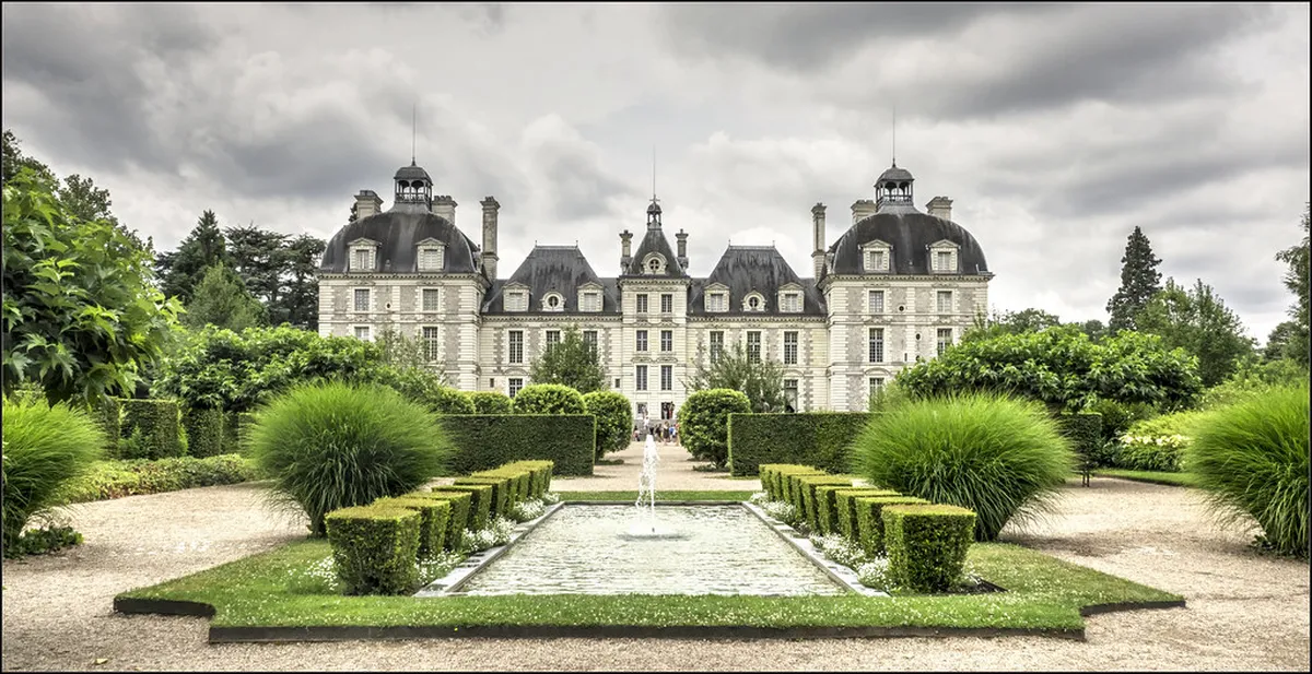 Blois Packing List 2025: What to Pack for Your French Trip