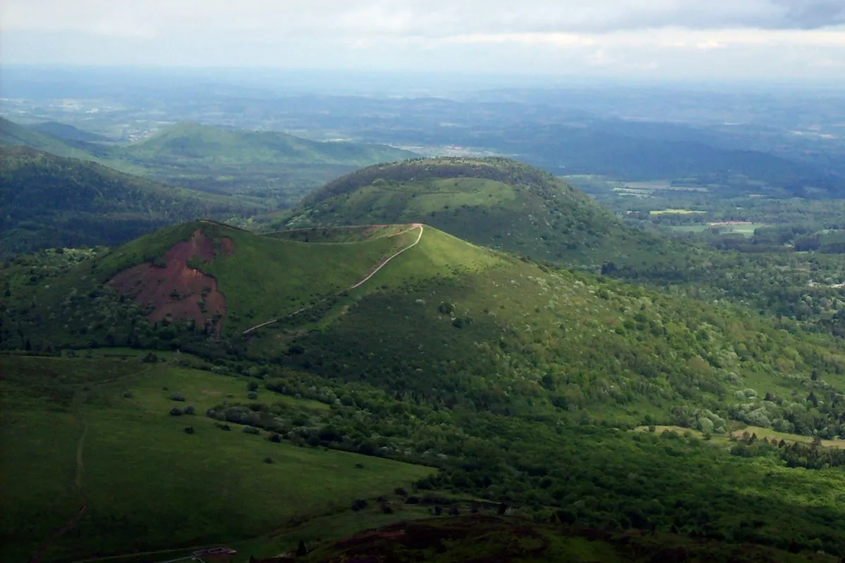 Clermont-Ferrand Must-See Sights: Your 2025 Travel Guide