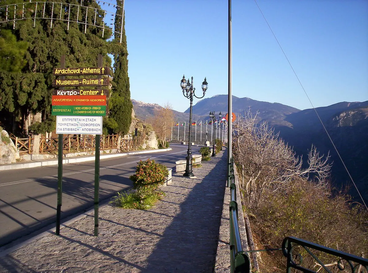 Delphi Town Walking Guide: Explore Ancient Greece on Foot