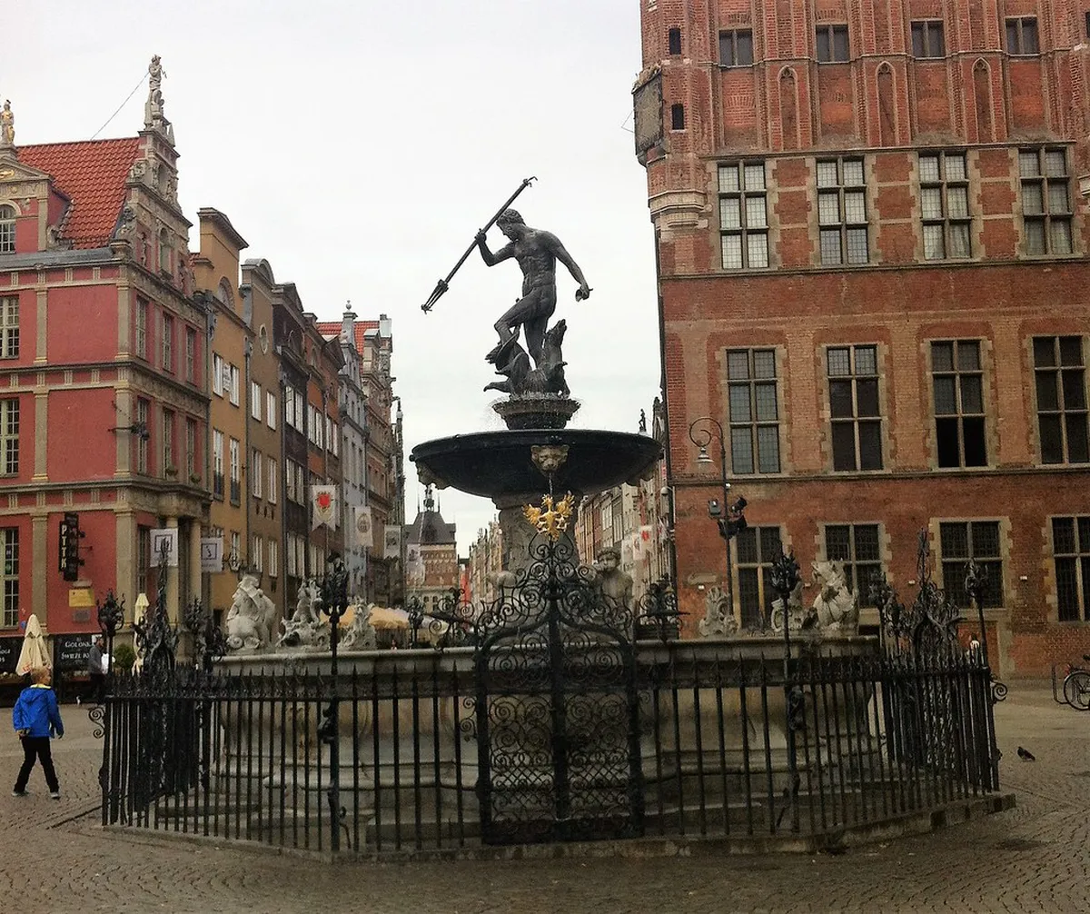 Smart Gdańsk Hotel Booking Tips for Your 2025 Trip