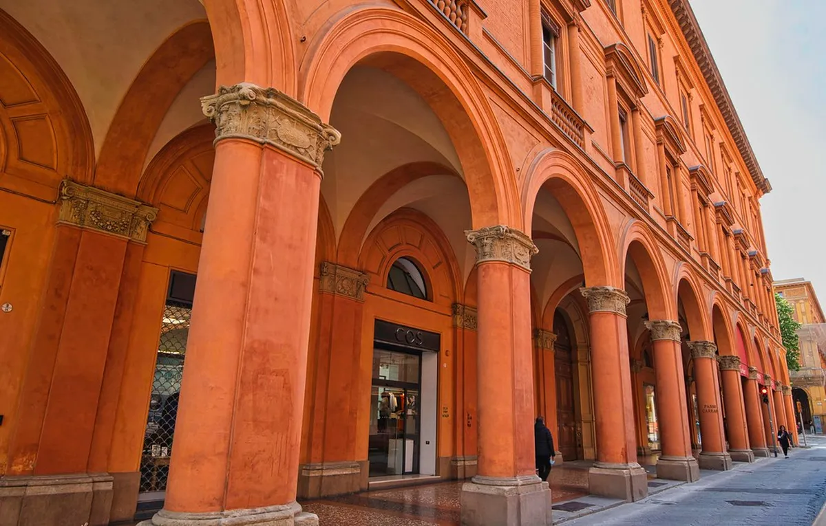 Getting Around Bologna: Your Essential 2025 Transport Guide