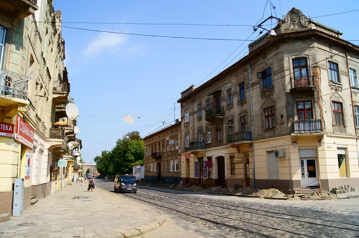 Getting Around Lviv Guide 2025: Easy City Navigation