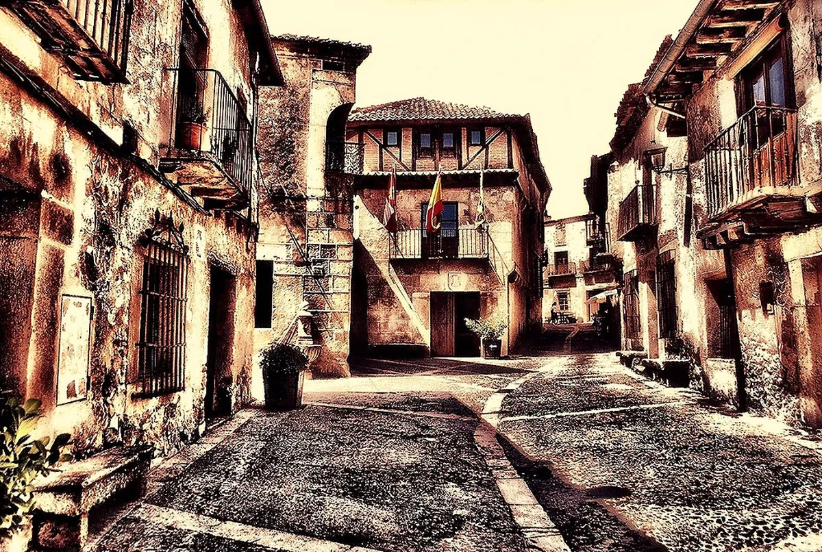 Getting Around Segovia: A Guide to City Transportation in 2025