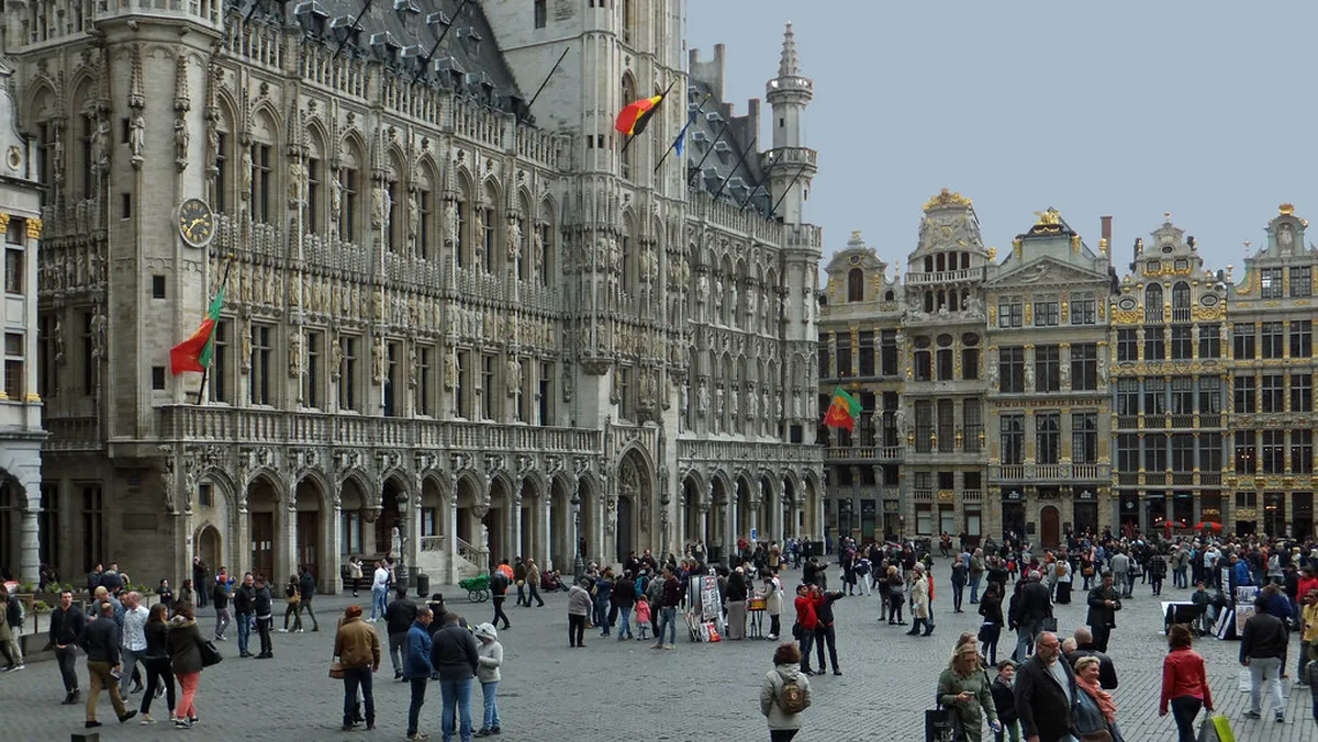 Your Grand Place Brussels Guide 2025: History & Tips