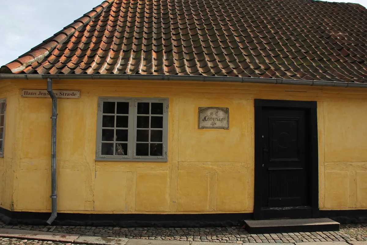 Ultimate H.C. Andersen Odense Guide 2025
