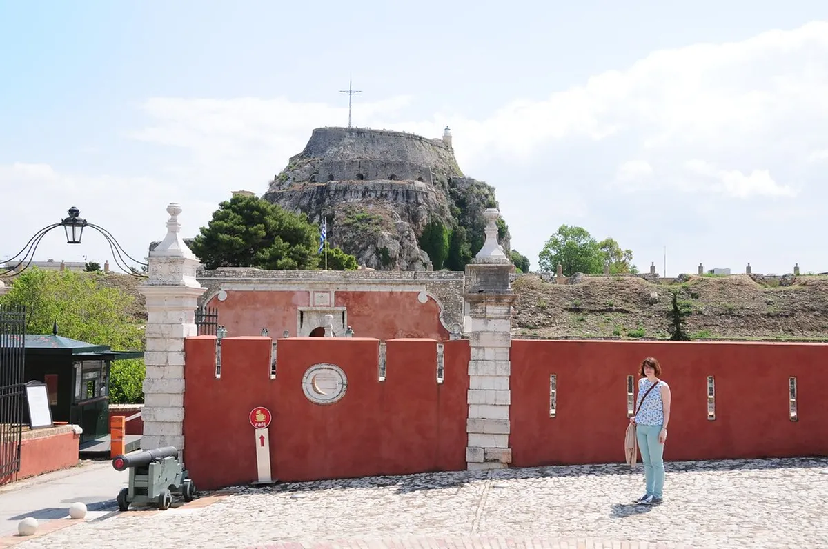 Getting Around Corfu Town: Your 2025 Transportation Guide