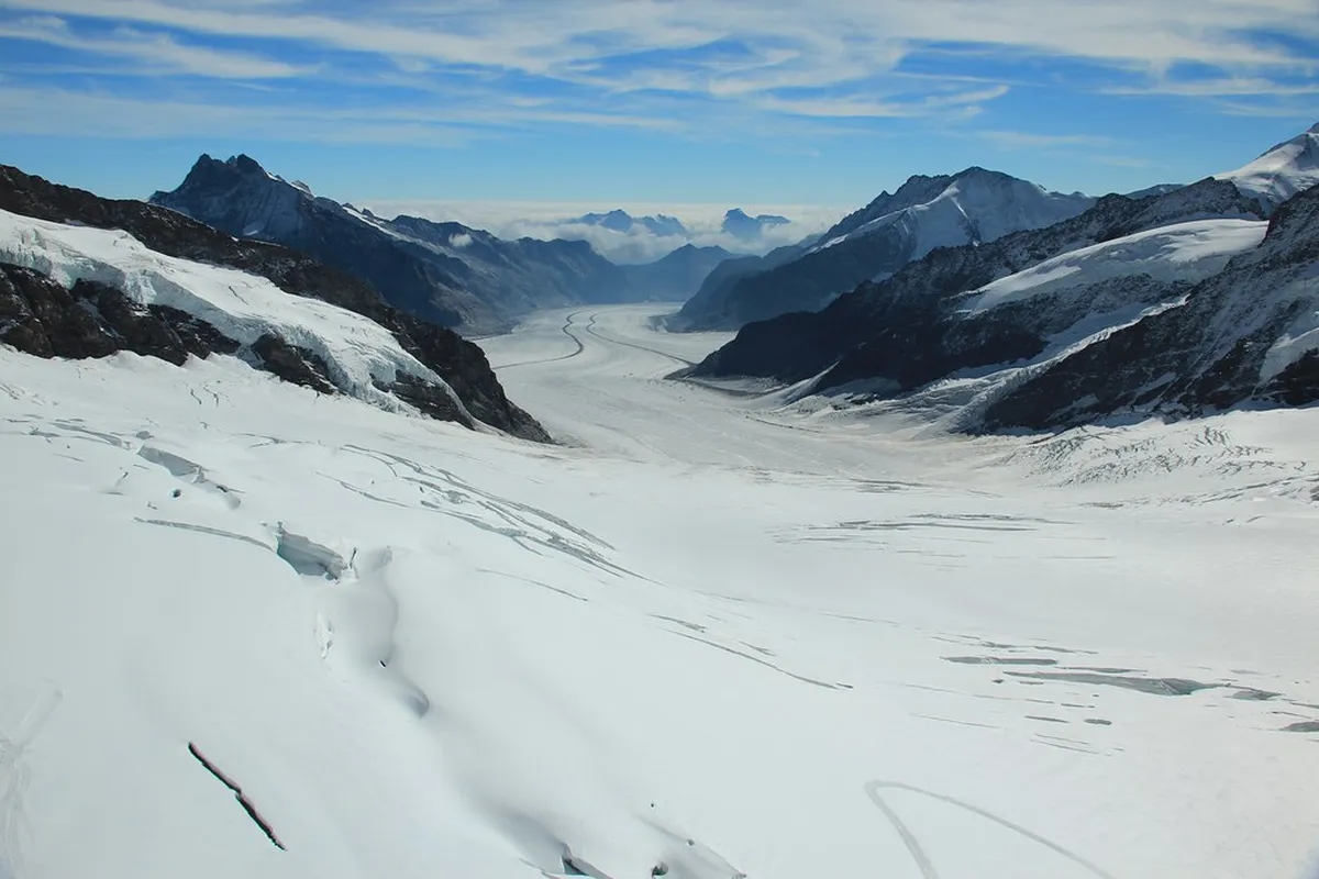 How to Reach Interlaken: Your 2025 Swiss Travel Guide