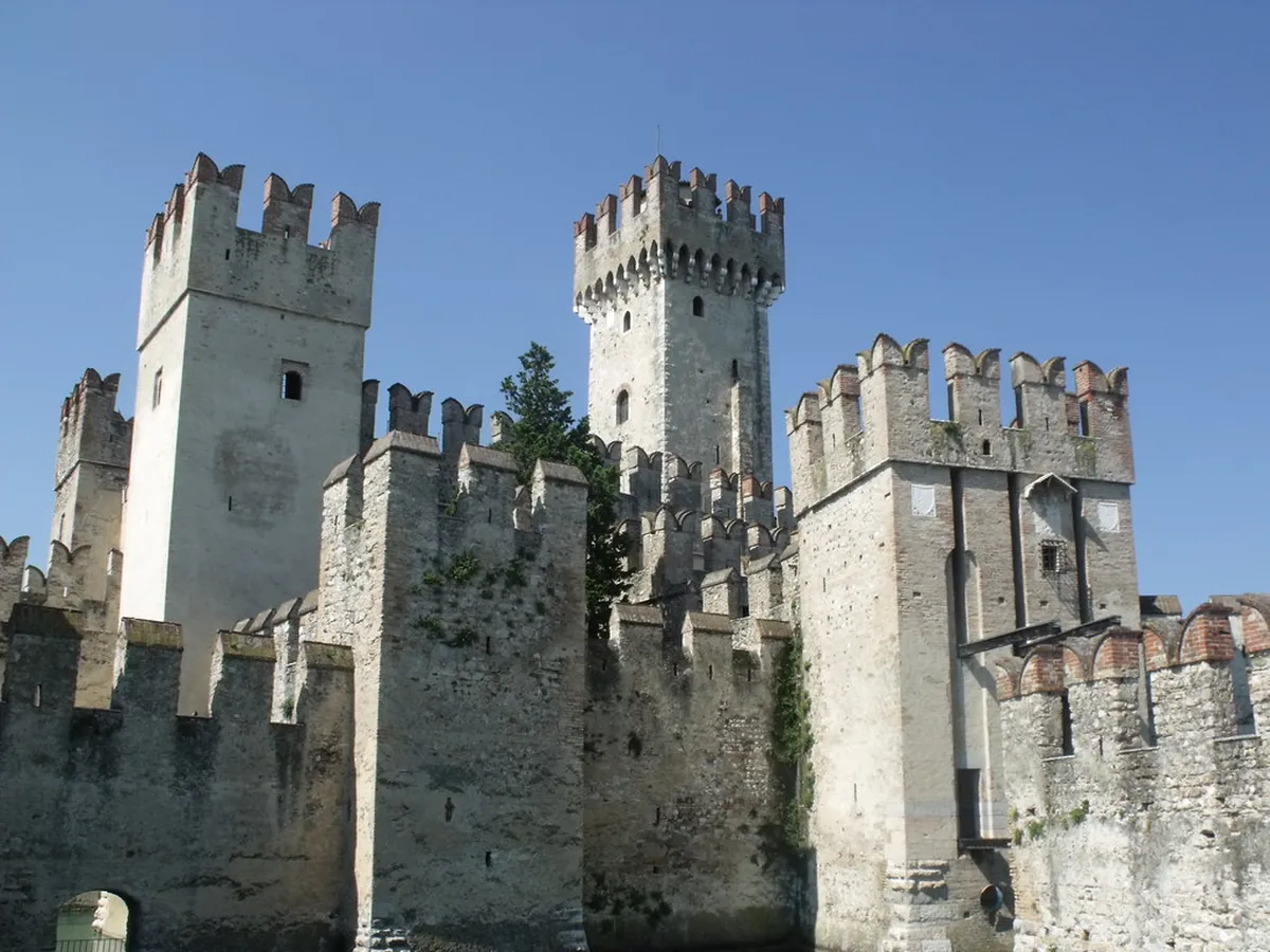 How to Reach Sirmione: Your 2025 Transport Guide
