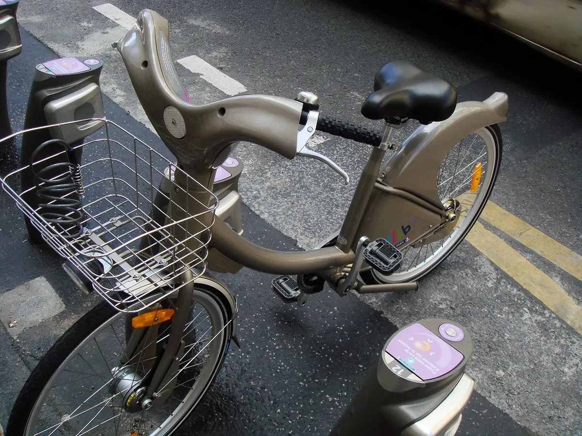 How to Ride the Bastille Cable Car Bubbles in Grenoble – itinerary guide