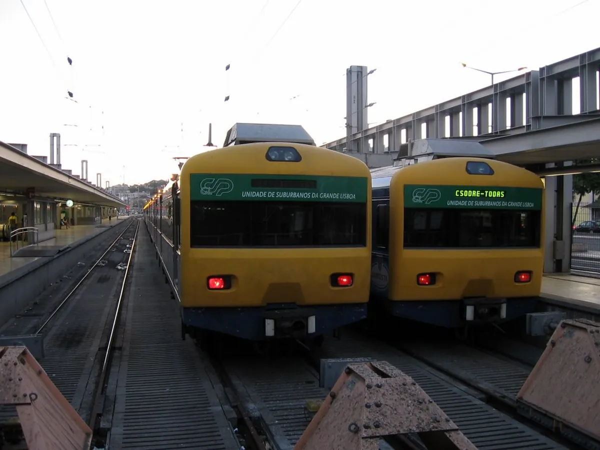 Your Ultimate Lisbon Cascais Train Guide for 2025