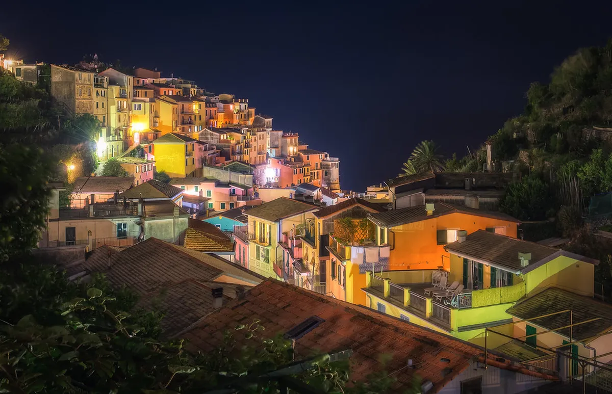Manarola Day Trips Guide: Explore Cinque Terre in 2025