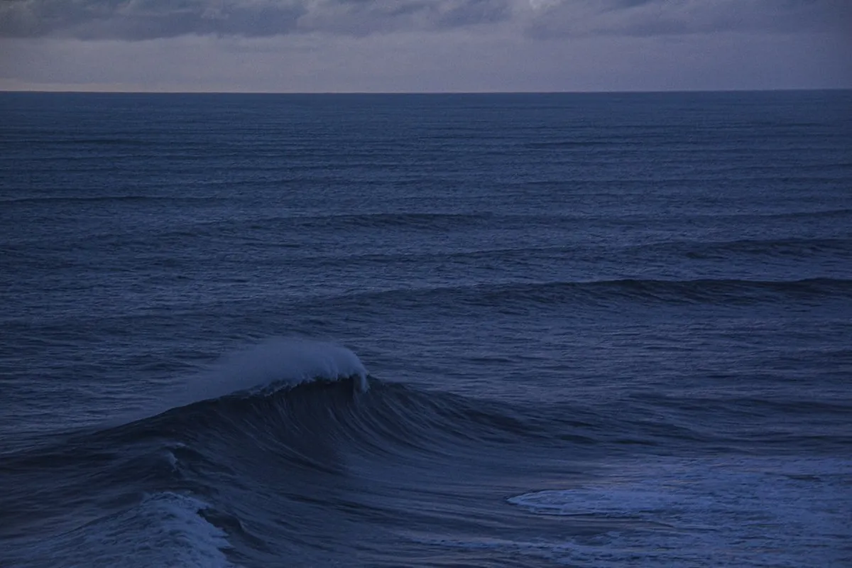 Why Are Nazaré Waves So Big? The Science of the Canyon