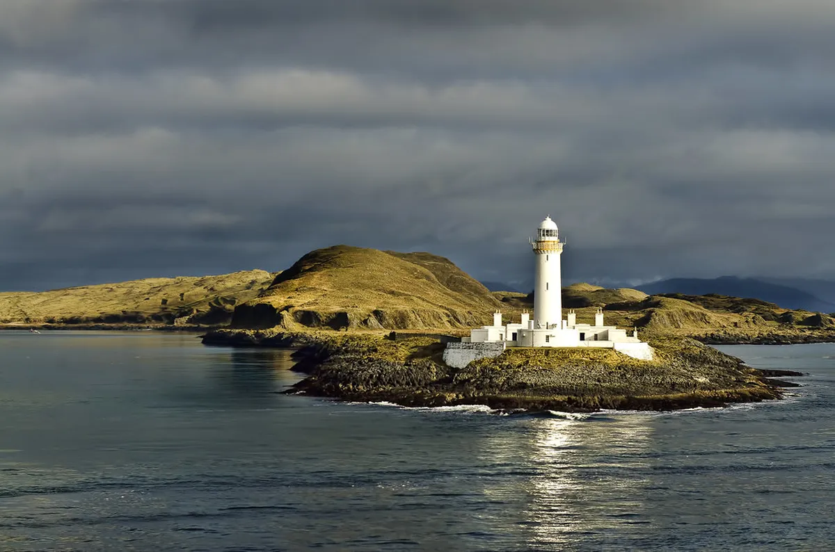 Oban Travel Safety Tips: A Complete Guide for 2025