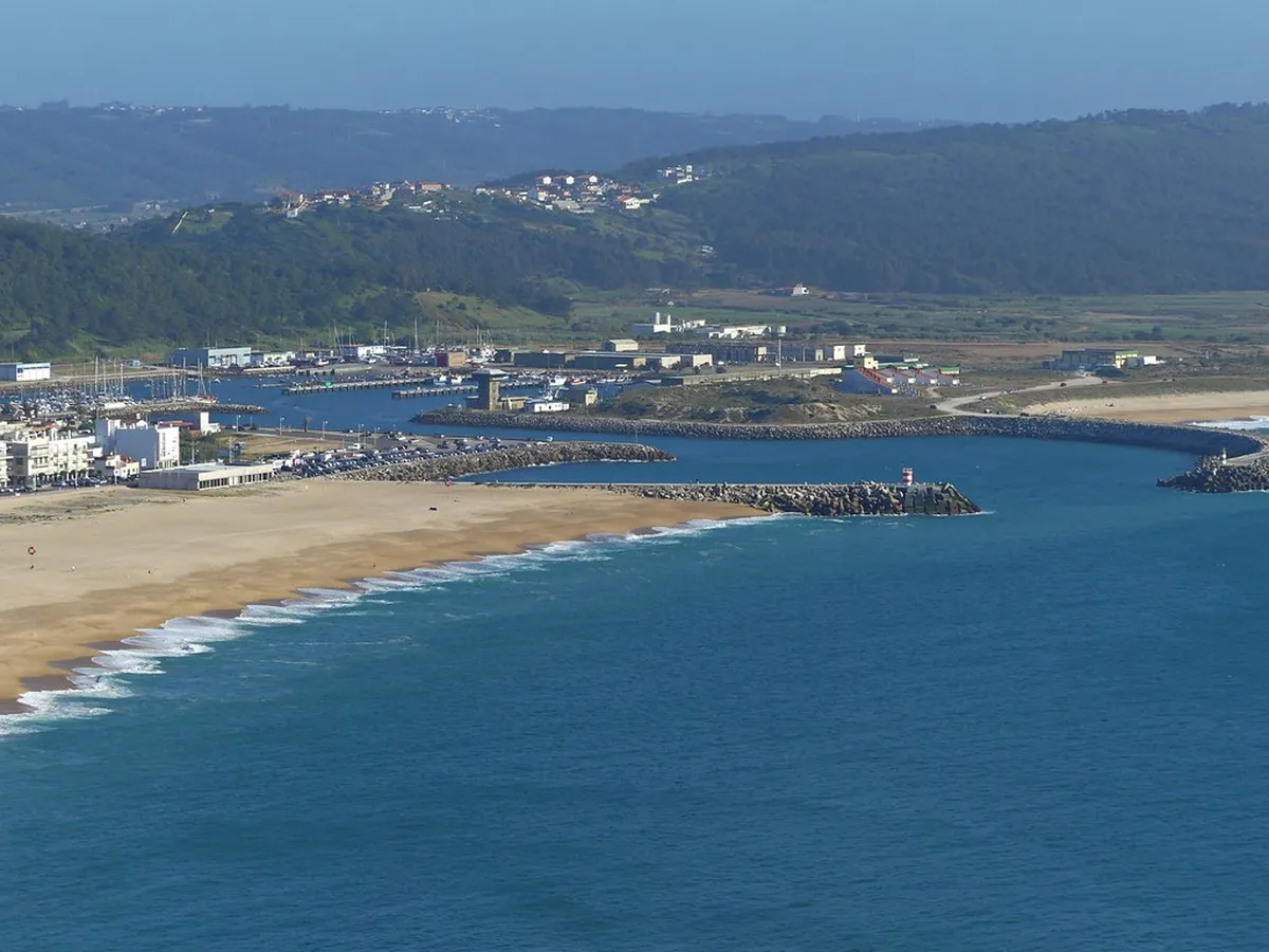 Óbidos to Nazaré Day Trip: 10 Essential Itinerary Tips