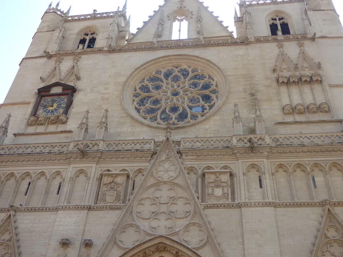Your Ultimate Old Lyon Walking Guide for 2025