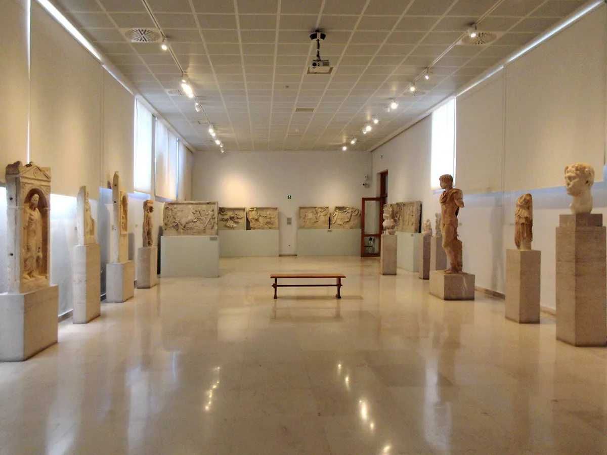 Discover Piraeus: An Unforgettable Walking Tour for 2025
