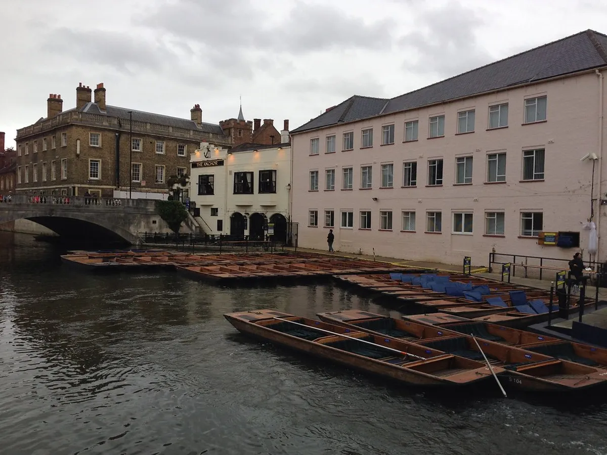 Punting Cambridge Booking Tips 2025: Your Essential Guide
