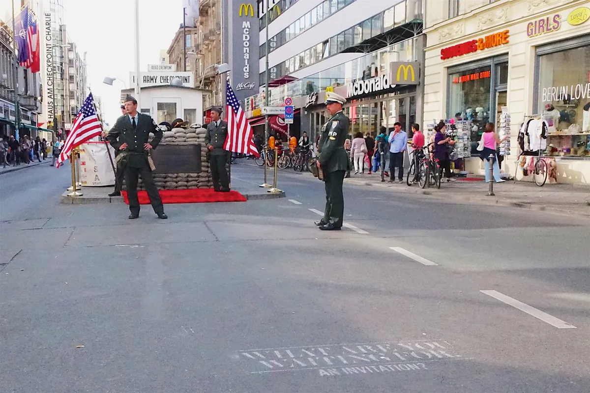 10 Best Quick Lunch Spots Near Notre Dame in 2026 – itinerary guide