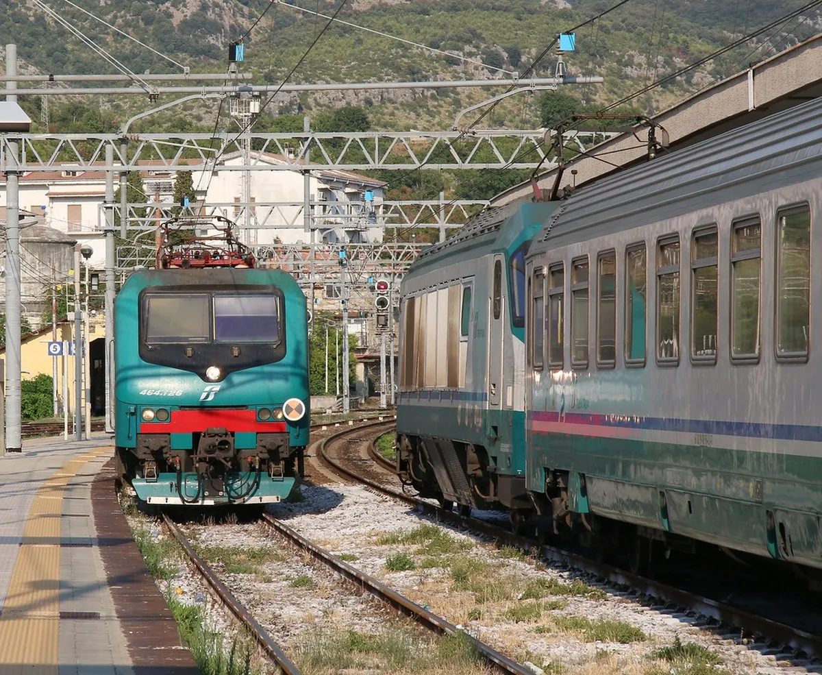 Reggio Calabria Transport Guide 2025: Navigating the City