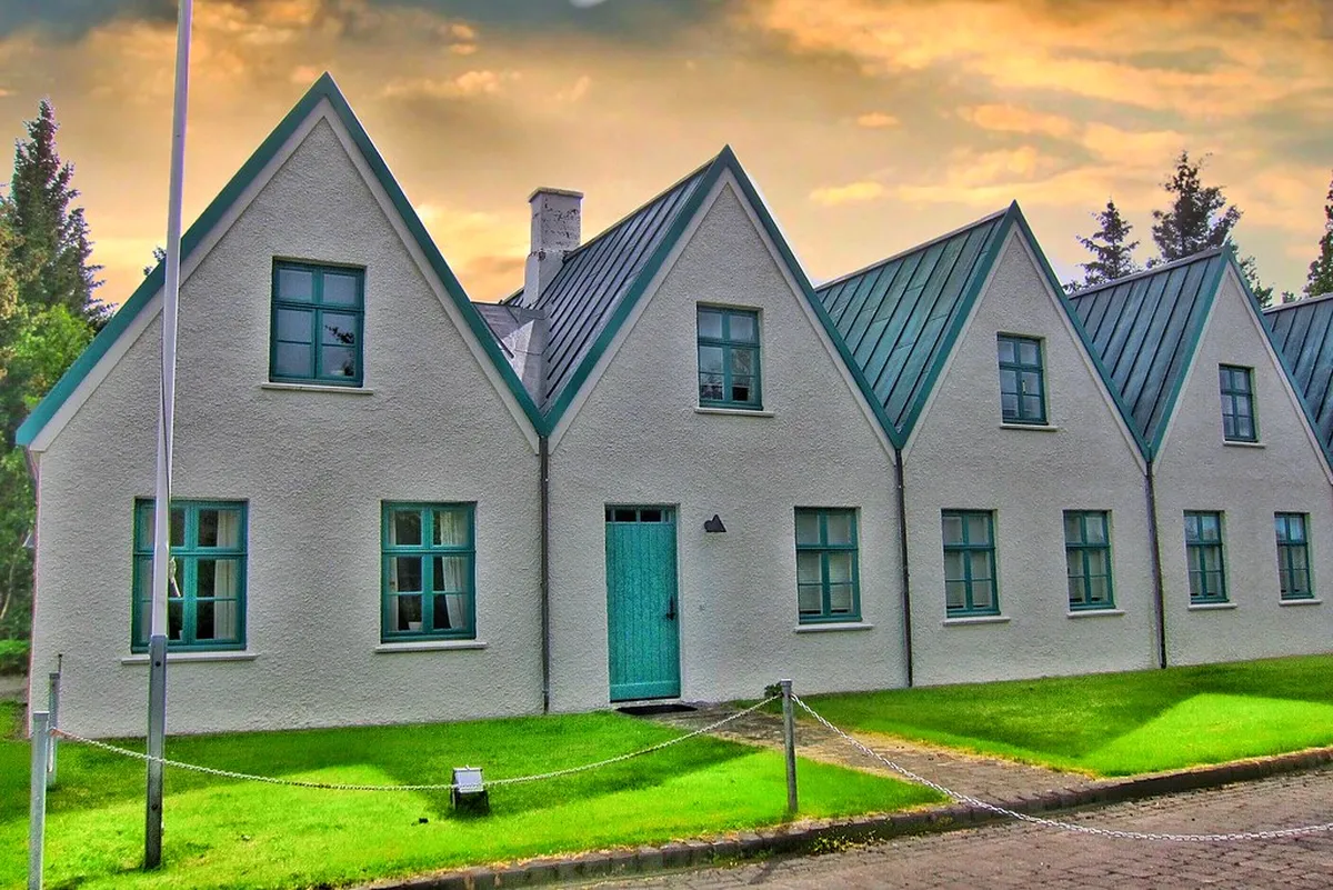 Reykjavík Local Customs Guide 2025: Icelandic Etiquette