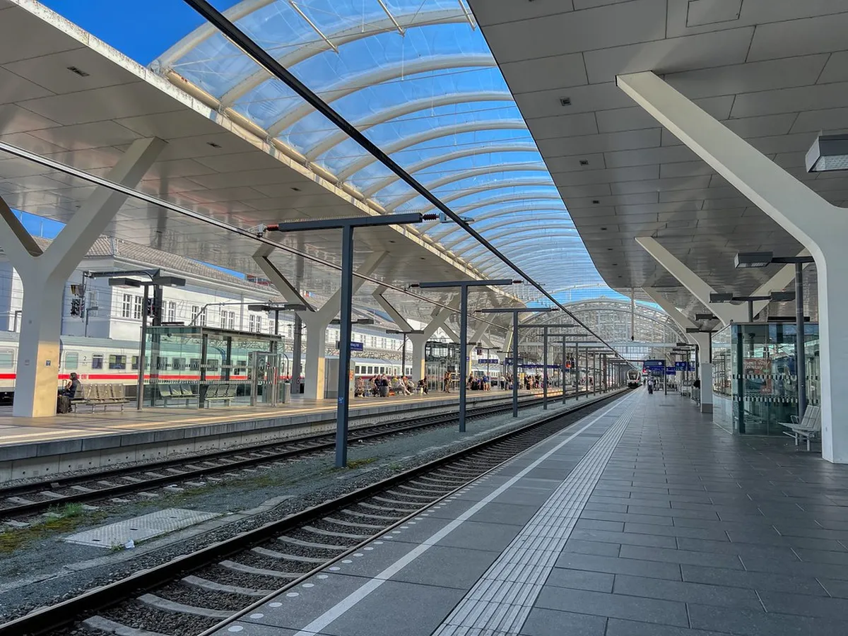 Salzburg Public Transport Tips: Easy City Travel 2025