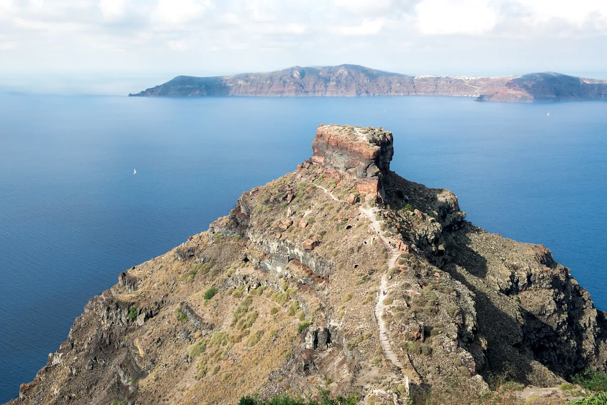 Top Fira Attractions Map: Discover Santorini's Capital 2025