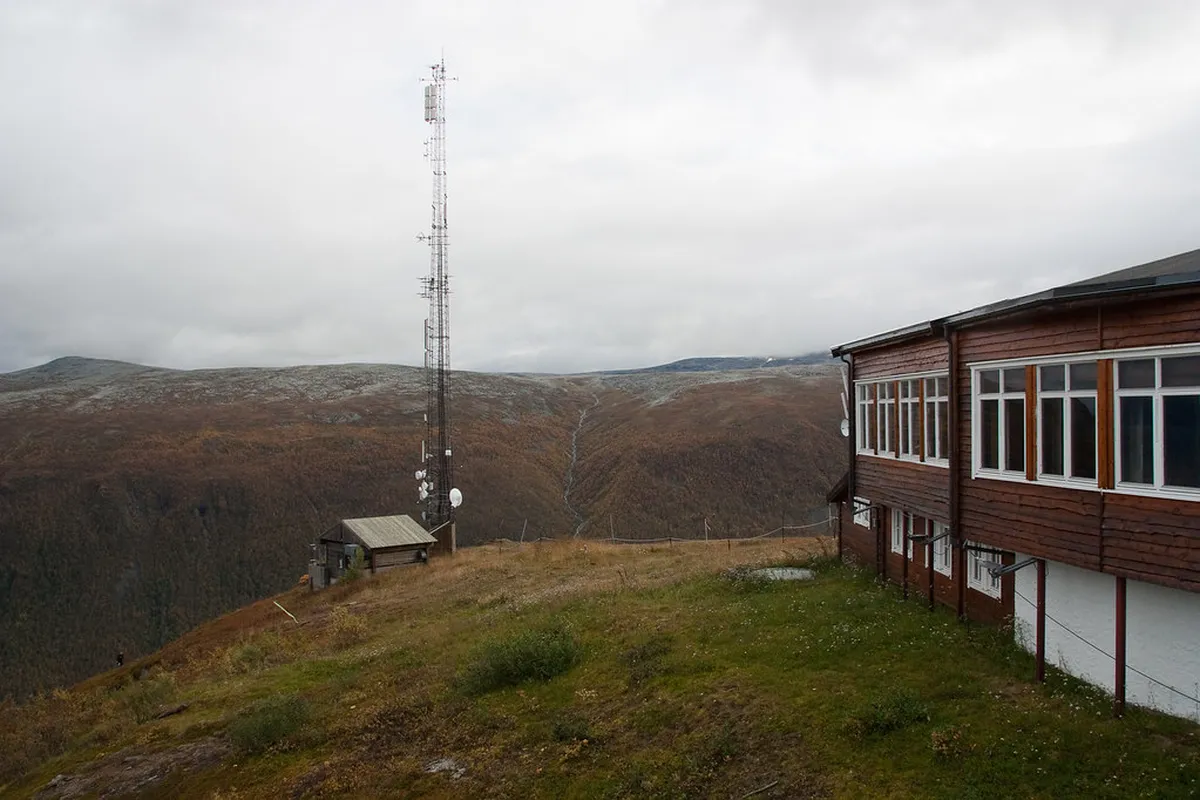 Your Essential Guide to Tromsø Accommodation Booking Tips for 2025
