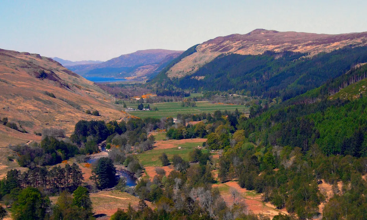 Ullapool Scenic Walks Guide: Best Trails for 2025