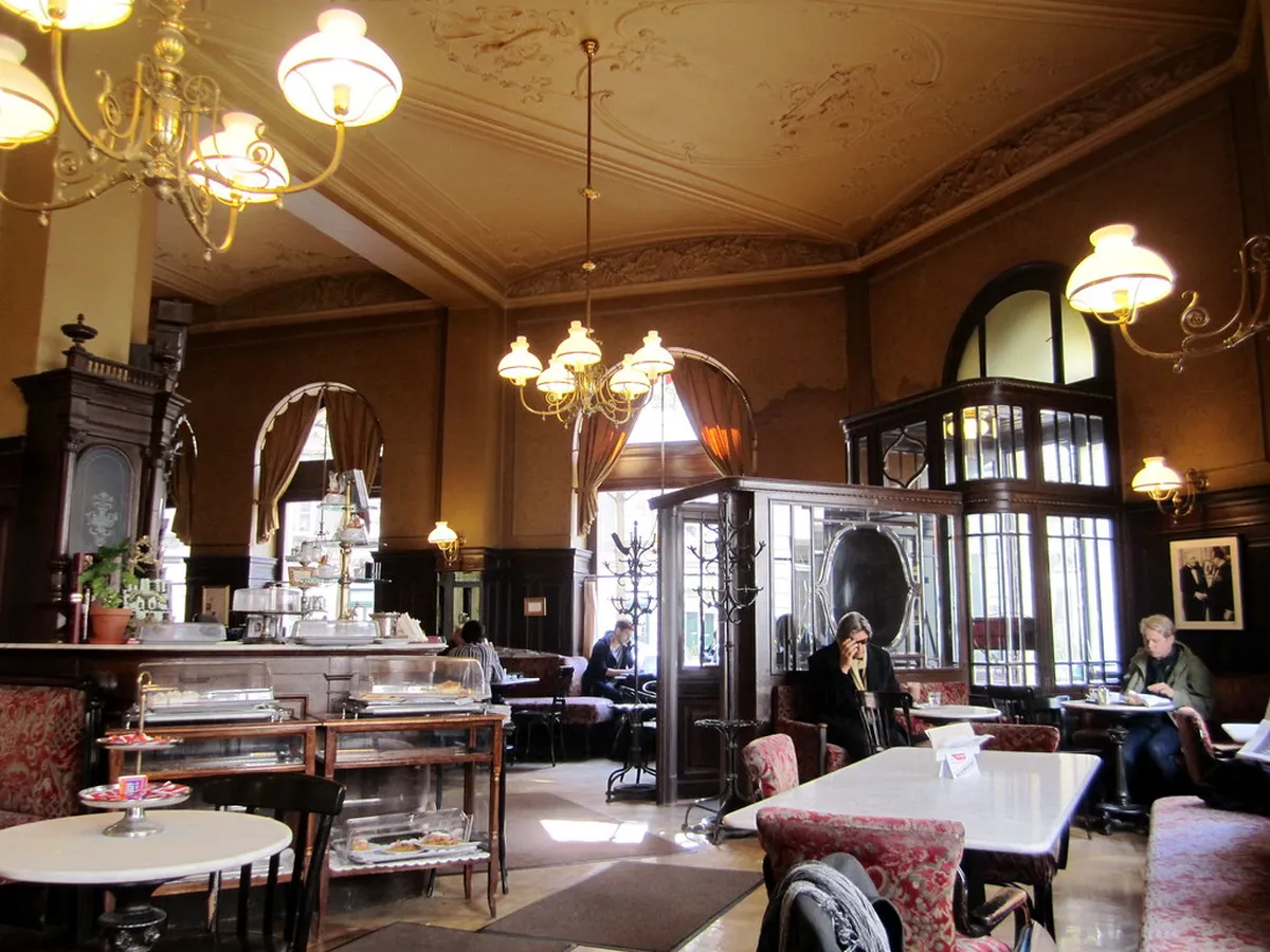 Experience Vienna Coffee House Culture in 2025