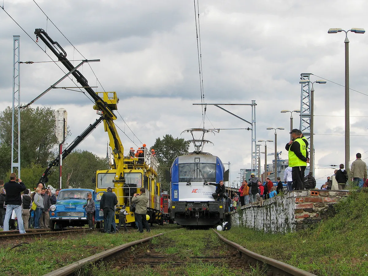 Warsaw Public Transport Guide 2025: Navigate the City