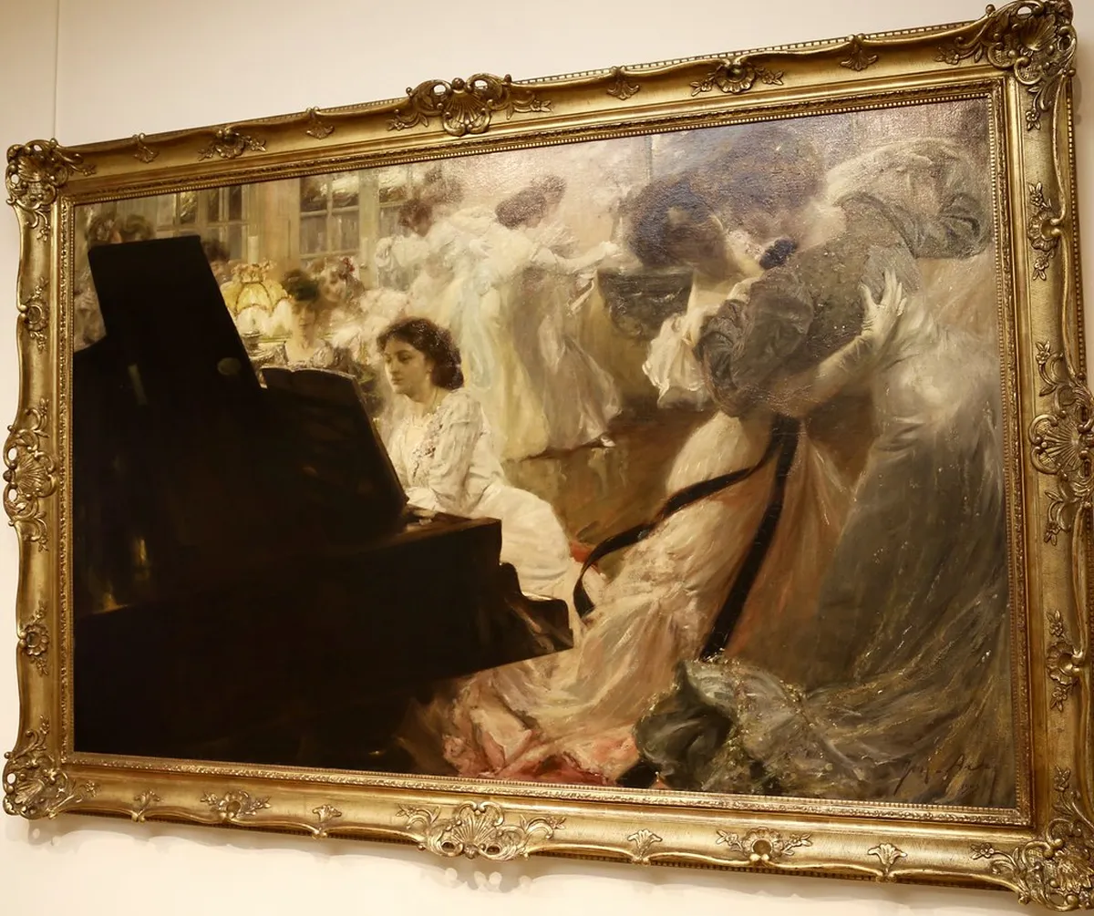 Discover Stavanger's Art Nouveau Facades in 2025