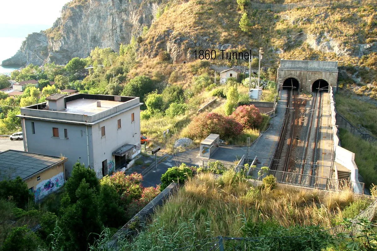 Where to Stay Reggio Calabria: Best Hotels & Neighborhoods 2025