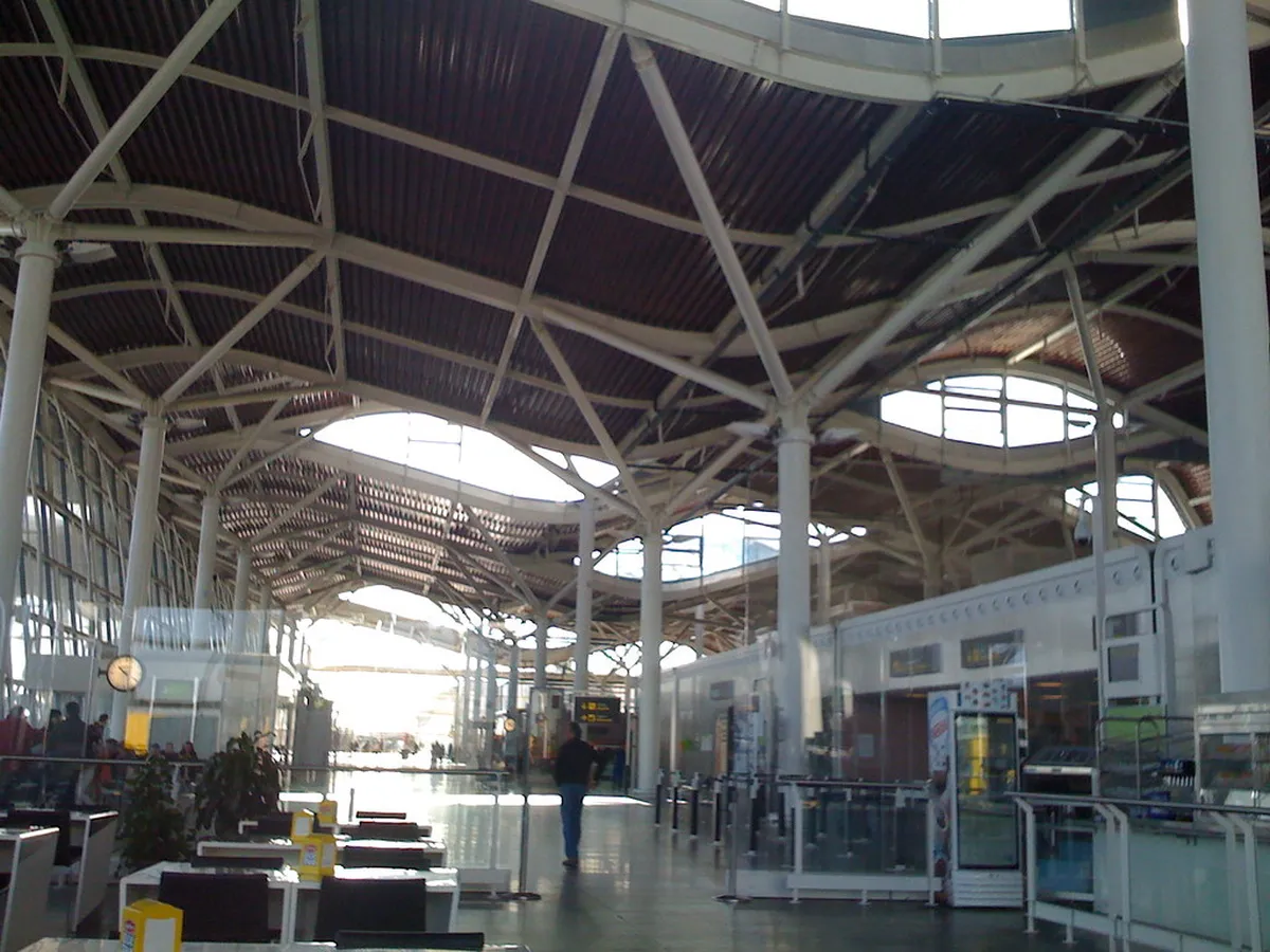 Zaragoza Airport Transfer: Your Ultimate 2025 Guide