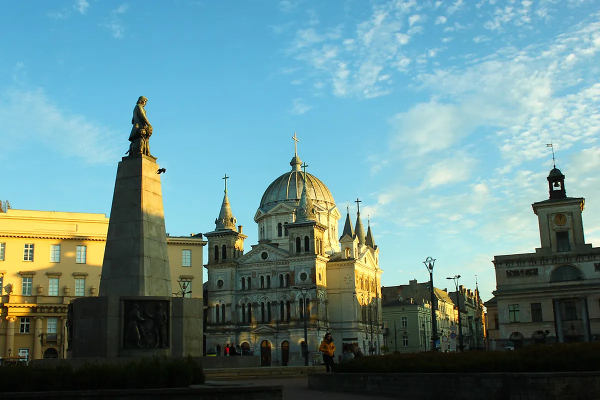 Top Łódź Nightlife Spots: Your 2025 Entertainment Guide